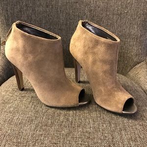 Julianne Hough for Sole Society HJ-Angela Booties